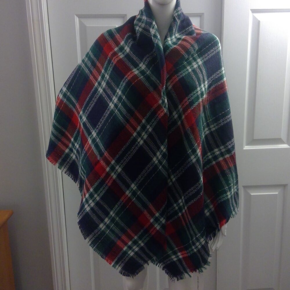NEW the Paper Store PLAID Blanket SCARF Navy Red Green Large - Picture 3 of 10